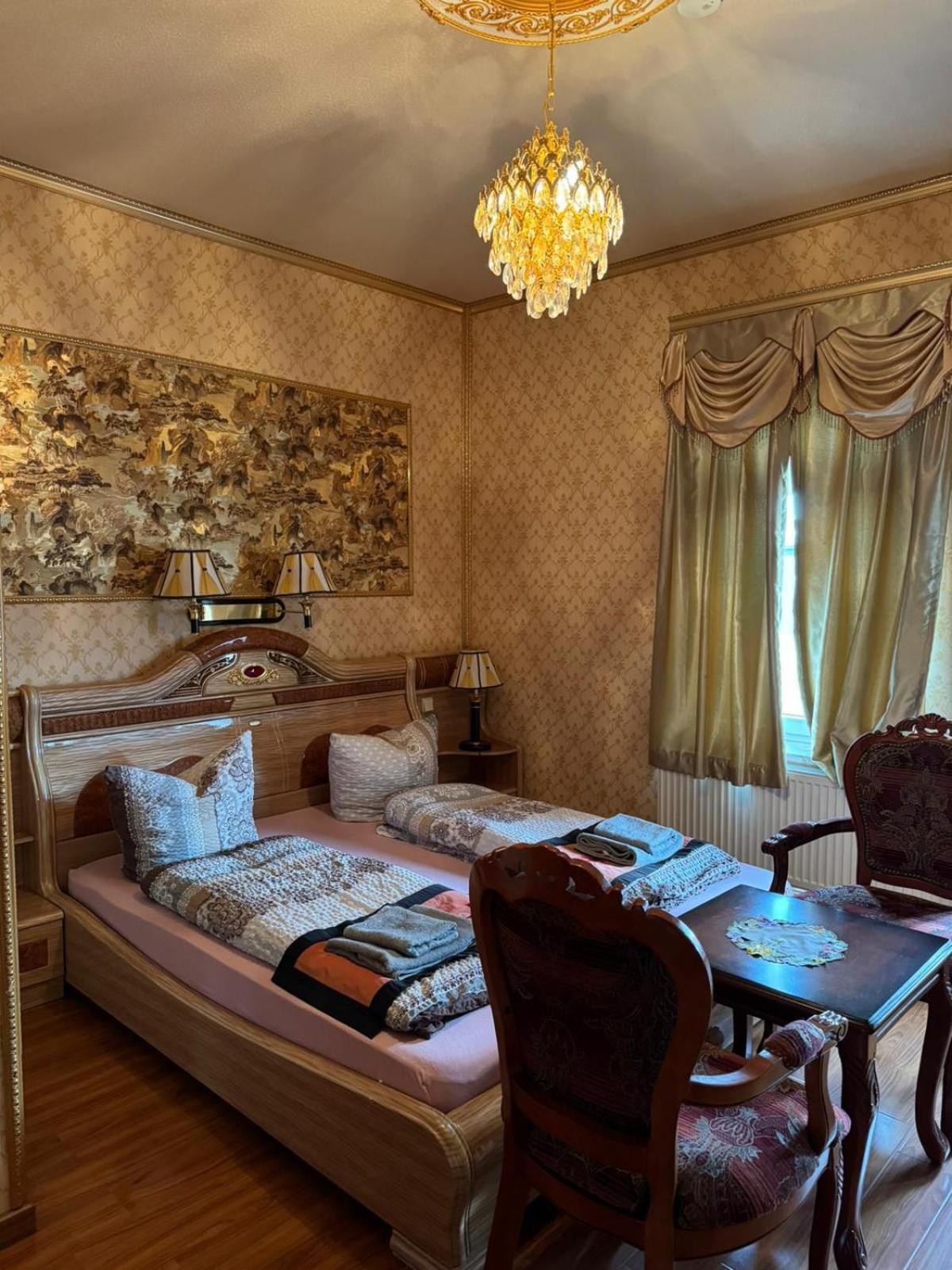 Hotel Com Viet Oschatz Eksteriør bilde